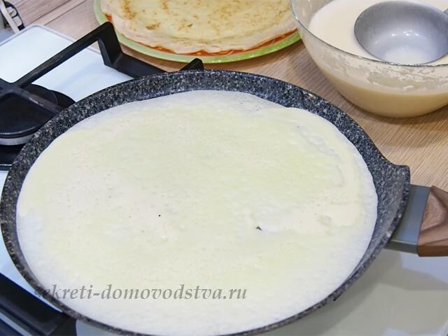 Блинчики на минералке и молоке — рецепт тонких блинов с дырочками