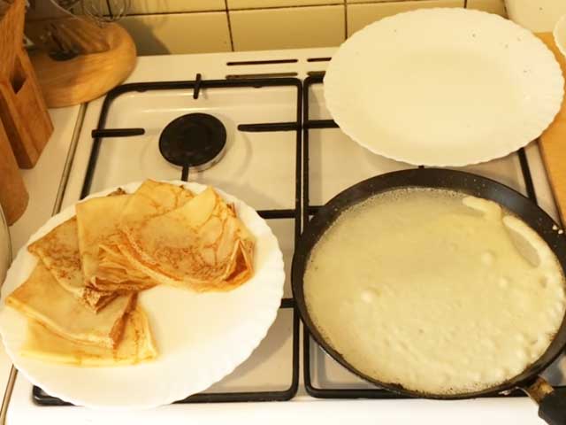 Молочные блинчики с дырочками – тонкие и вкусные ~ 10 простых рецептов