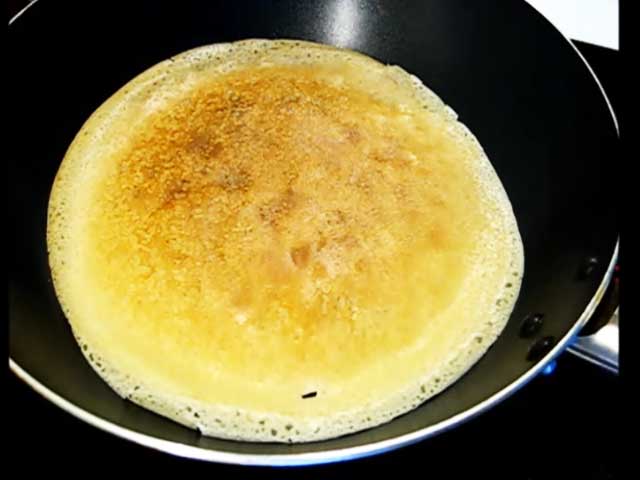 Молочные блинчики с дырочками – тонкие и вкусные ~ 10 простых рецептов