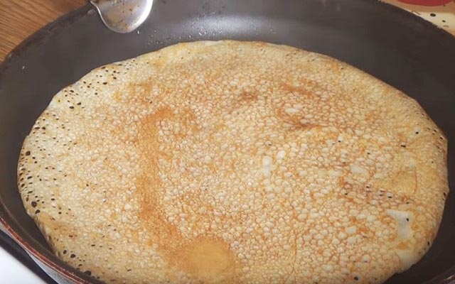 Сывороточные блины – 8 рецептов вкусных блинов с дырочками