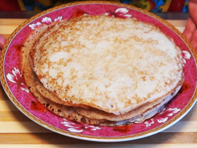 Блинчики на воде – 9 вкусных пошаговых рецептов