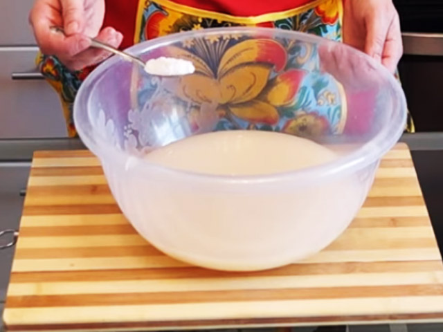 Блинчики на воде – 9 вкусных пошаговых рецептов