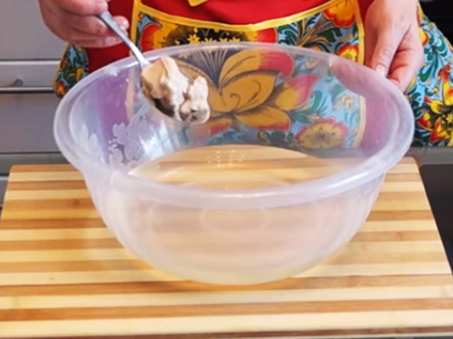 Блинчики на воде – 9 вкусных пошаговых рецептов