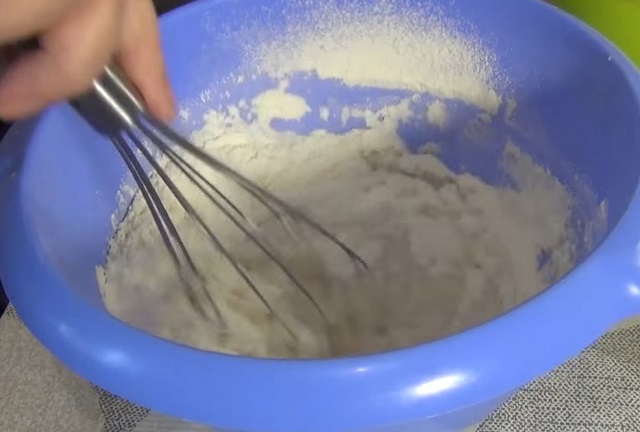 Дрожжевые оладьи на воде – вкусные рецепты блинов