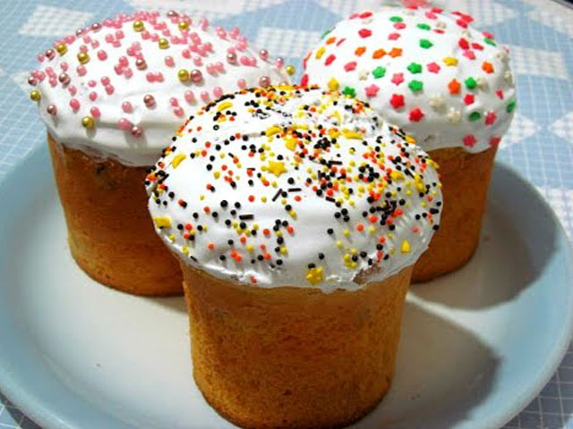 Глазурь для пасхального кулича, которая не крошится и не прилипает