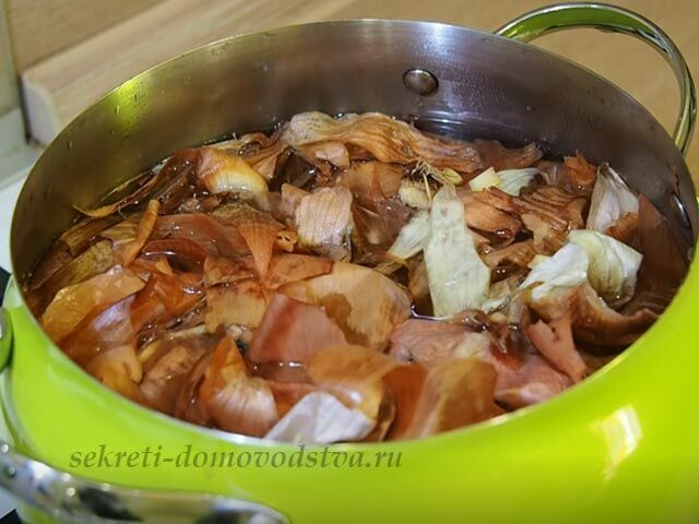 Как покрасить пасхальные яйца натуральными красками