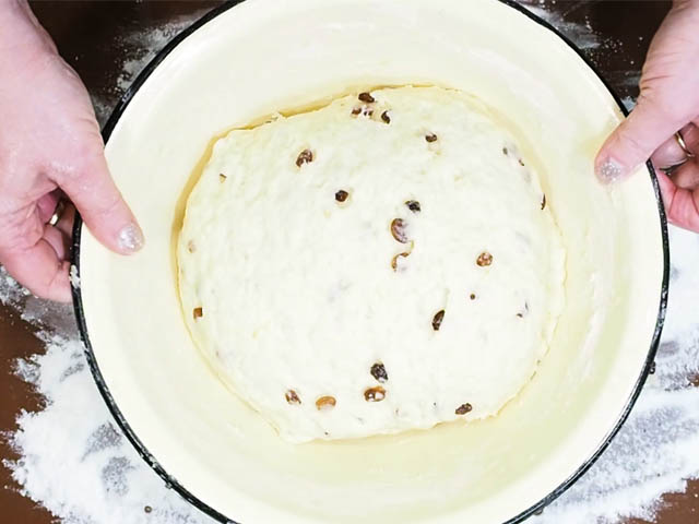 Пасхальный кулич – классический рецепт на свежих дрожжах