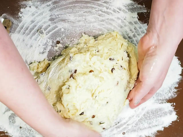 Пасхальный кулич – классический рецепт на свежих дрожжах