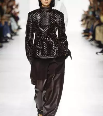 Сделано женщиной для женщин: почему Bottega Veneta Луиз Троттер — лучший модный дебют в Милане