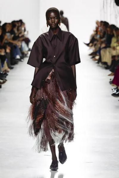 Сделано женщиной для женщин: почему Bottega Veneta Луиз Троттер &mdash; лучший модный дебют в Милане