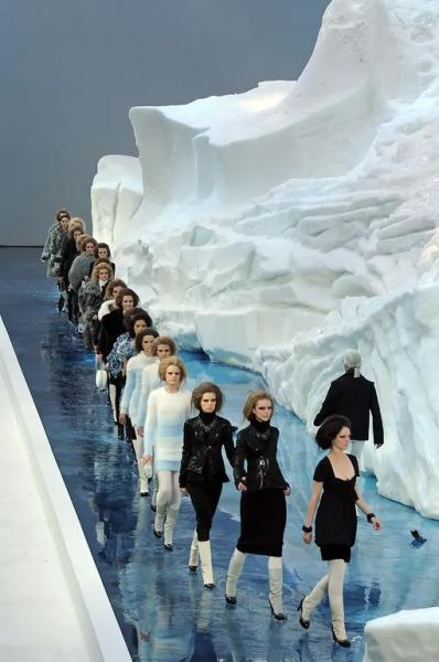 5 самых невероятных сет-дизайнов на показах Chanel