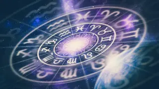 Гороскоп на 1 ноября: кому звёзды сулят крупную прибыль, а кому — судьбоносную встречу