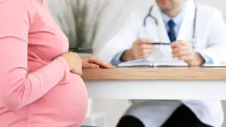 “Партнёрские роды запрещены до 2026 года“: в Минздраве ответили на жалобу