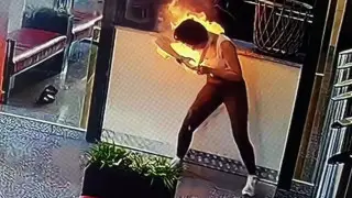 “Что-то начало стрелять“. Казахстанка могла заживо сгореть в фитнес-клубе Павлодара